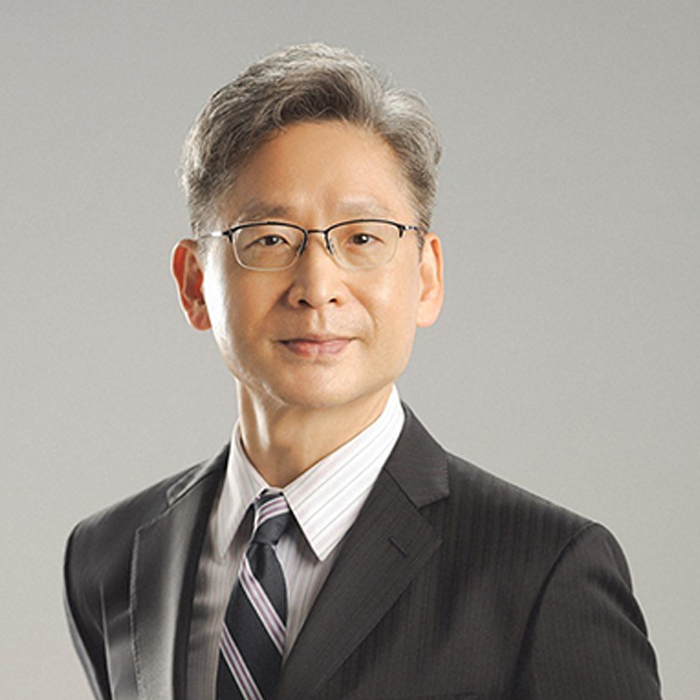 YUNG-CHENG CHUANG portrait