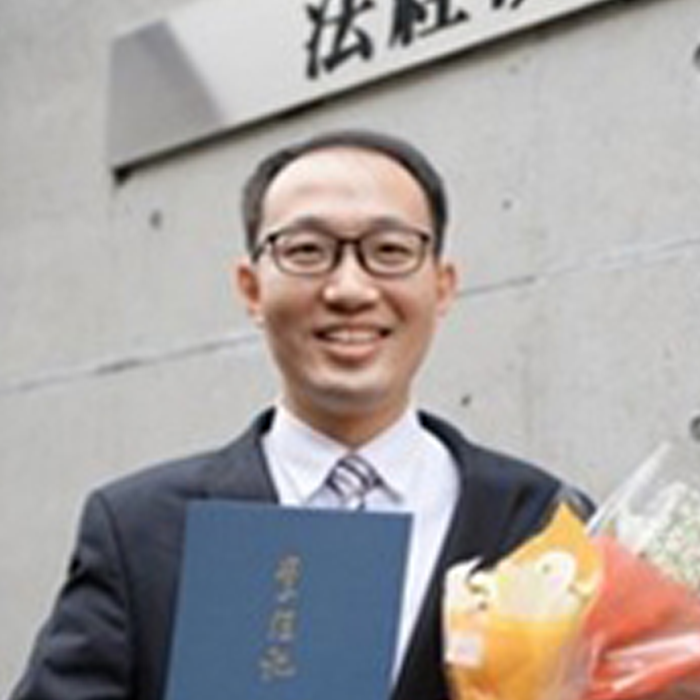 I-WEI HU portrait