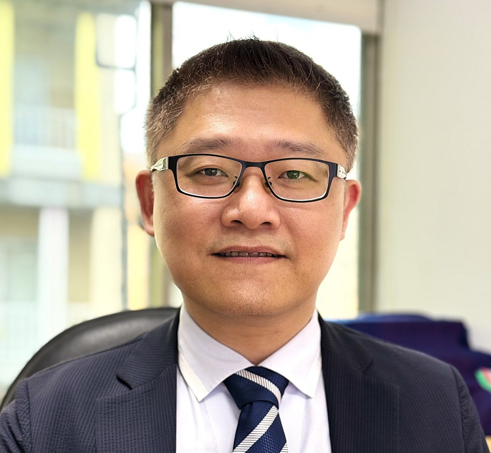 CHUNG-YANG CHEN portrait